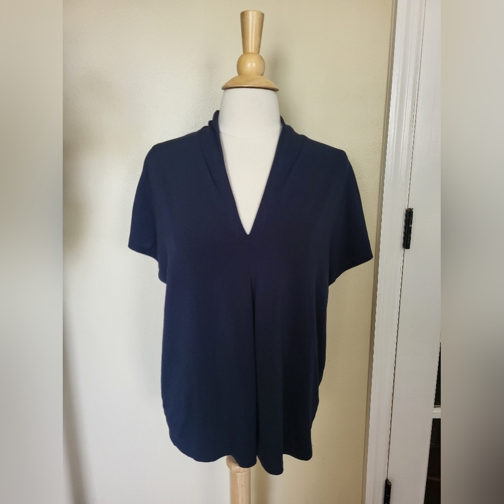 Womens size Medium H&M blouse navy blue